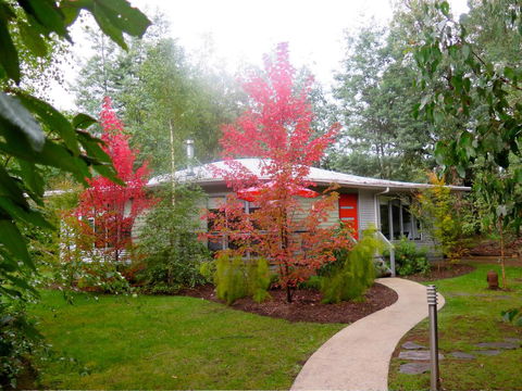 Dalrymples Guest Cottages - Tourism Hervey Bay 0