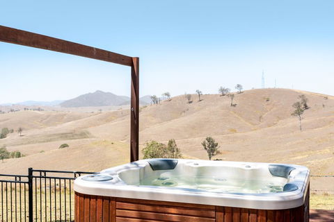 Dam It Getaway Tiny House - Hervey Bay Accommodation 3