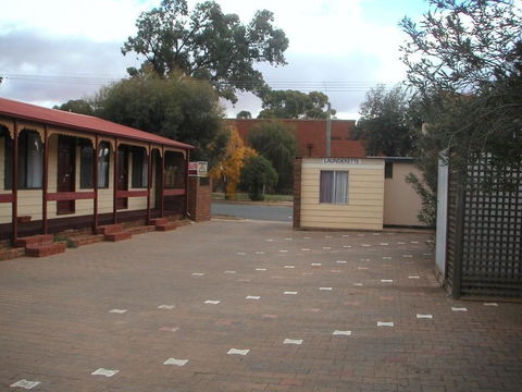 Daydream Motel And Apartments - Hervey Bay Accommodation 2