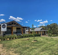 Daysend Cottages - Tourism Hervey Bay