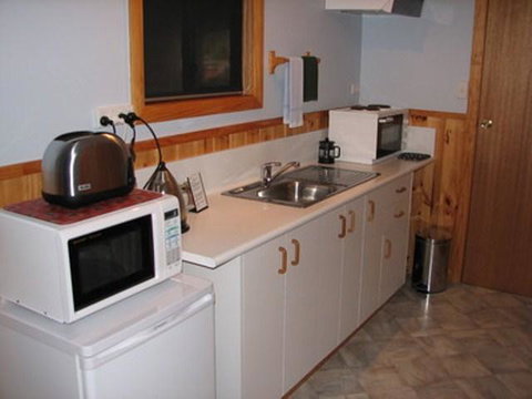 Derwent Bridge Chalets & Studios - Tourism Hervey Bay 3