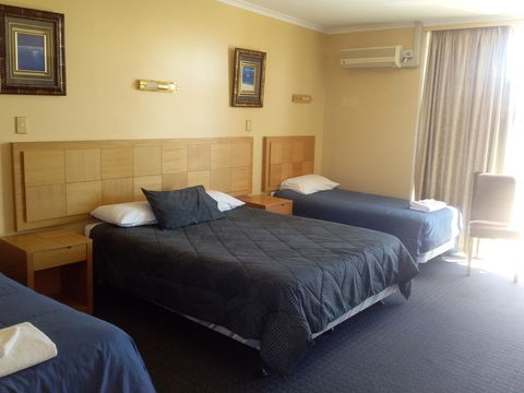Desert Sand Motor Inn - Hervey Bay Accommodation 1