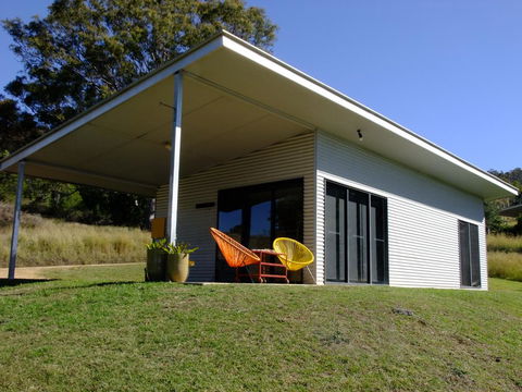Deshons Retreat - Tourism Hervey Bay 2