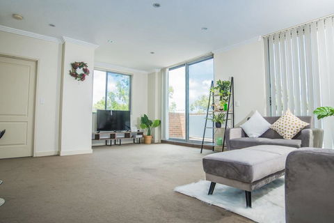Designed Home Of Ultimate Convenience In Gordon - Tourism Hervey Bay 2