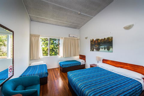 Diggers Tavern - Tourism Hervey Bay 2