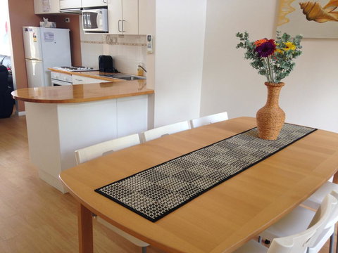 Dillon 7 - Hervey Bay Accommodation 3