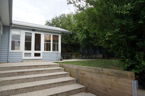 Dinghys Rest - Hervey Bay Accommodation 3