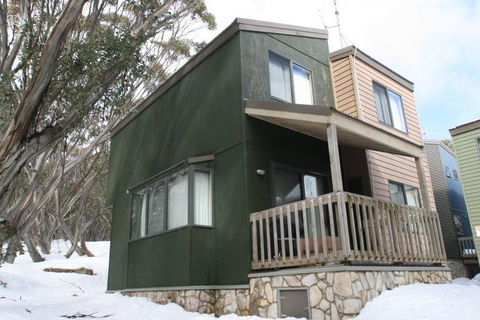 Discobulous 6 - Hervey Bay Accommodation 0