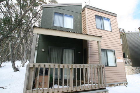 Discobulous 6 - Hervey Bay Accommodation 1
