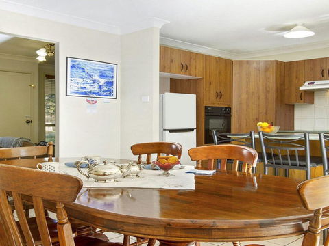 Dolphin Cottage - In The Heart Of Callala Beach - Tourism Hervey Bay 2