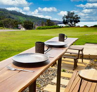 Dolphin Studio Apartment 1a Ocean Street - Hervey Bay Accommodation