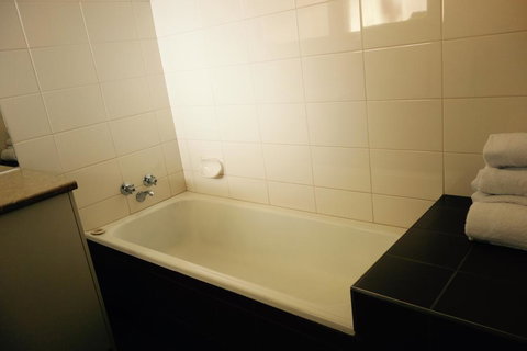 Dorset Gardens Hotel - Hervey Bay Accommodation 2