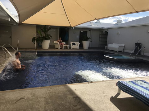 Dover Motel - Hervey Bay Accommodation 2