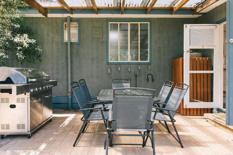 DOVESTONES BY THE SEA - INVERLOCH - Hervey Bay Accommodation 1