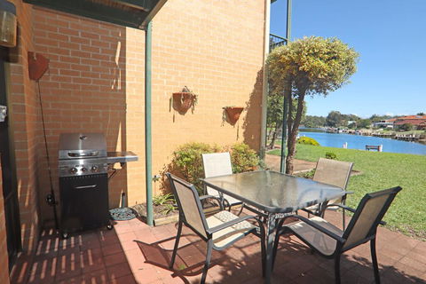 Driftwood - Hervey Bay Accommodation 0