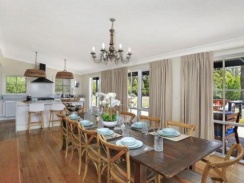 Duncraig House - Open Fireplace, Spa, Pet Friendly - Tourism Hervey Bay 2