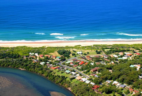 DUNGOOD- 3 Tallarook Cl Dunbogan - Hervey Bay Accommodation 0