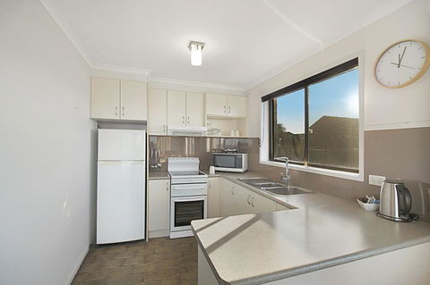 Eagle Heights Holiday Units - Hervey Bay Accommodation 3