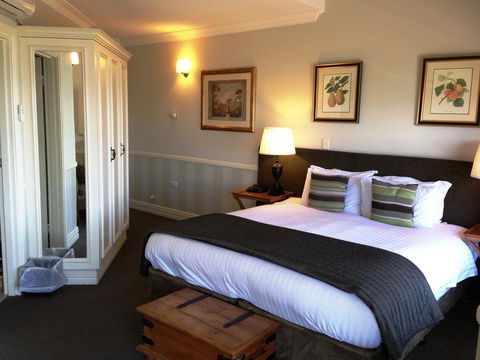 Echoes Boutique Hotel & Restaurant - Hervey Bay Accommodation 1