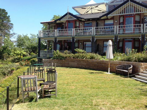 Echoes Boutique Hotel & Restaurant - Hervey Bay Accommodation 0