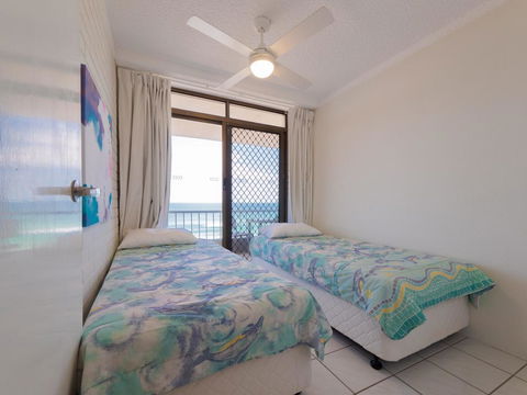 Edgecliffe Unit 4, 4 Esplanade Kings Beach - Tourism Hervey Bay 1