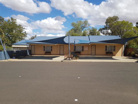 Edward Parry Motel And Apartments - Tourism Hervey Bay 2