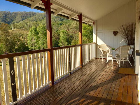 Eighteen Mile Cottage - Hervey Bay Accommodation 0