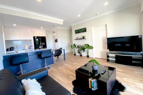 Elegantly Appointed BRAND NEW Luxurious Apartment! - Hervey Bay Accommodation 0
