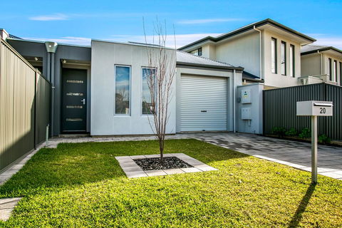 Ella House Adelaide - Hervey Bay Accommodation 2