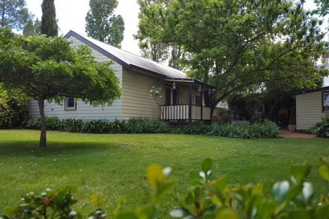 Elmswood BnB - Hervey Bay Accommodation 0