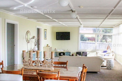 Elusive Penguin - Hervey Bay Accommodation 3