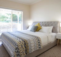 Emerald Cottage - Hervey Bay Accommodation
