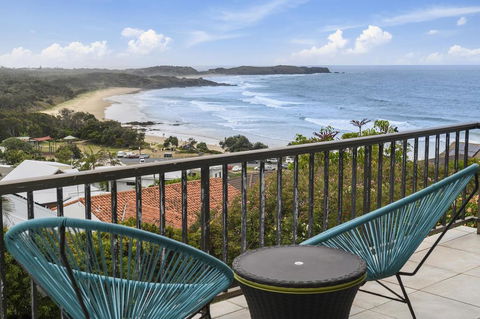 Emerald Views - Tourism Hervey Bay 0