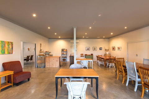 Emma's Cottage Vineyard - Hervey Bay Accommodation 0