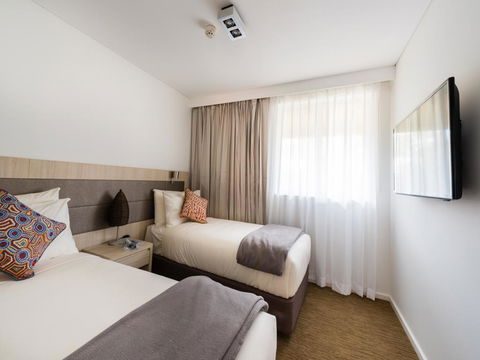 Emu Walk Apartments - Hervey Bay Accommodation 2