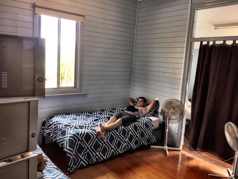 Emu's Beach Resort - Hervey Bay Accommodation 1