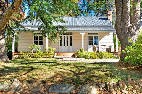 Endellion - Hervey Bay Accommodation 0