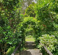English Gardens - Garden Cottage - Tourism Hervey Bay