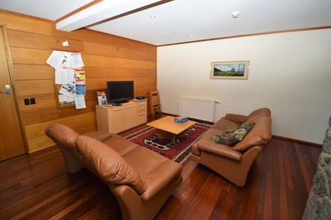 Eremo Lodge 2 - Hervey Bay Accommodation 3