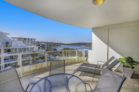 Ettalong Beach Luxury Apartments - Tourism Hervey Bay 3