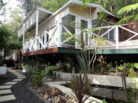 Eumundi Yacht Club B&B - Hervey Bay Accommodation 0