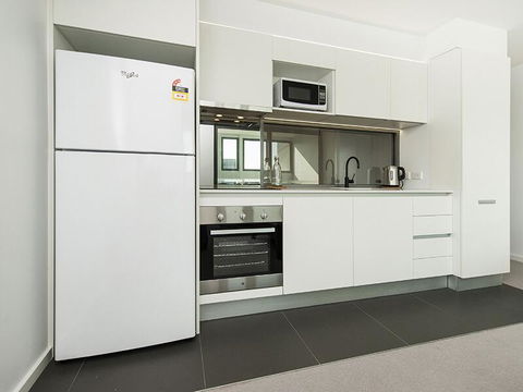 Executive Luxury Apartment - Tourism Hervey Bay 3