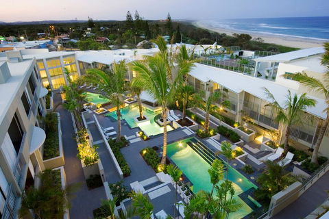 EXTRA LARGE 2 Bed Apartment - 3 Pools And Spa - Mountain View - BEACHFRONT LOCATION CABARITA BEACH - Tourism Hervey Bay 2