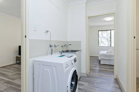 Fabulous Location Near Perth Zoo With Free Parking - Hervey Bay Accommodation 2