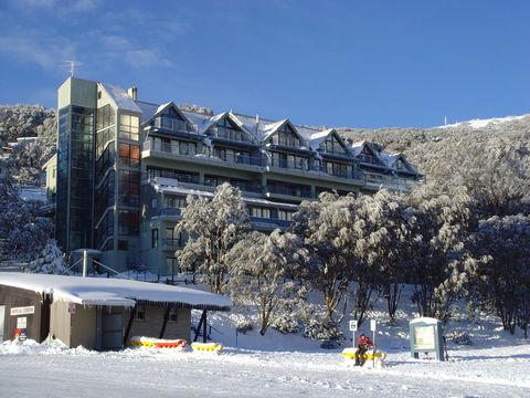 Falls Creek Country Club - Tourism Hervey Bay 2