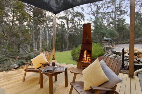 Falls River Luxury Accommodation - Hervey Bay Accommodation 3