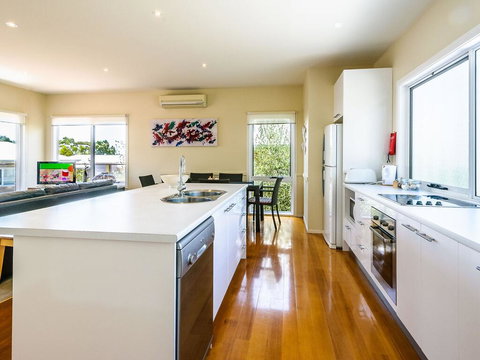 Fantasea - Tourism Hervey Bay 2