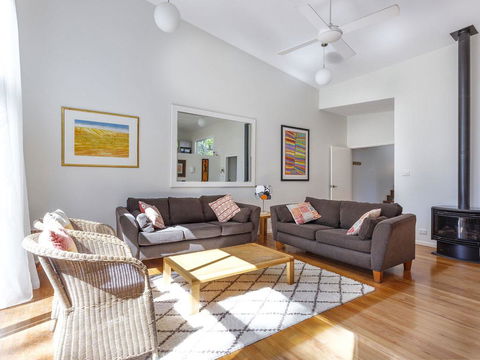 Fantastic Position - Pet Friendly - Hervey Bay Accommodation 0