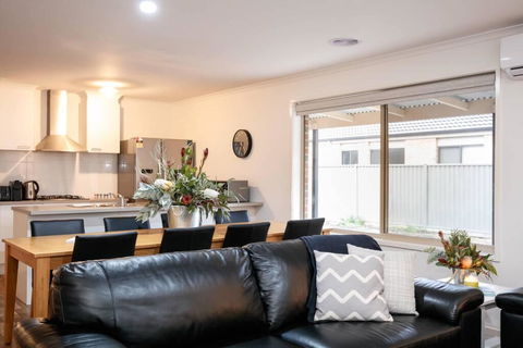 Faraday On Avoca - Hervey Bay Accommodation 0