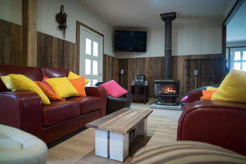 Fentons Run Southern Highlands - Hervey Bay Accommodation 3